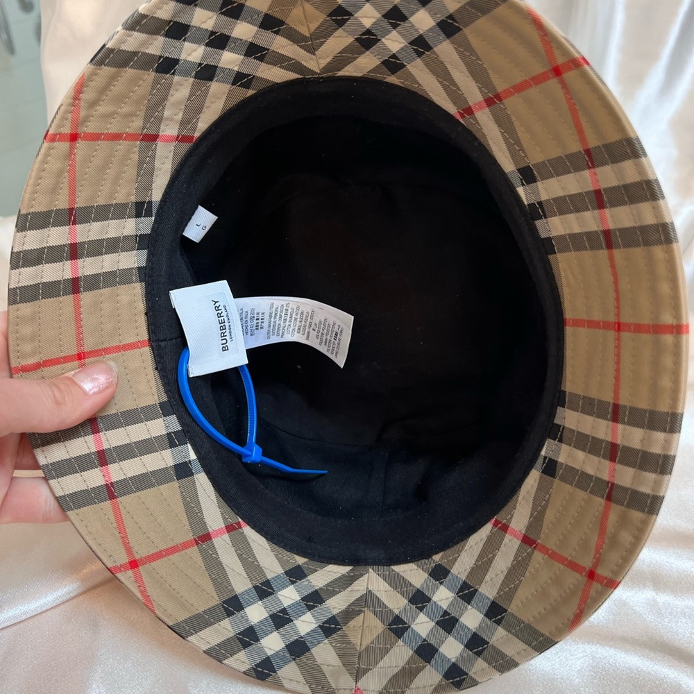 🚫SOLD🚫Vintage Check Technical Cotton Bucket Hat - Picture 6 of 9